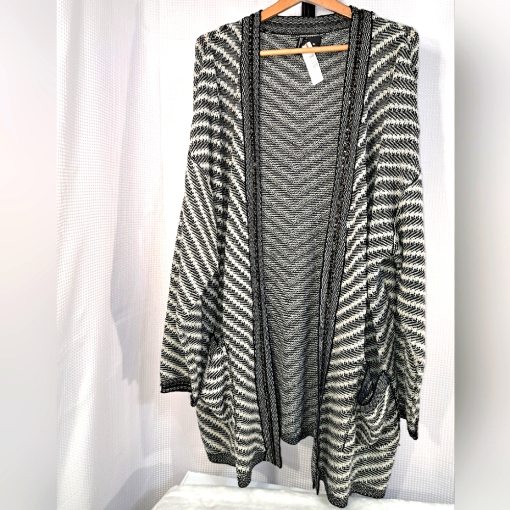 New Directions NWT Cardigan